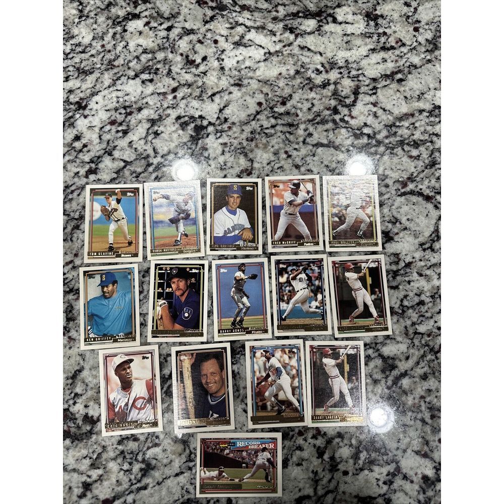 LOT OF 15 1992 TOPPS GOLD WINNER BASEBALL Brett Henderson Larkin Yount β Bonds